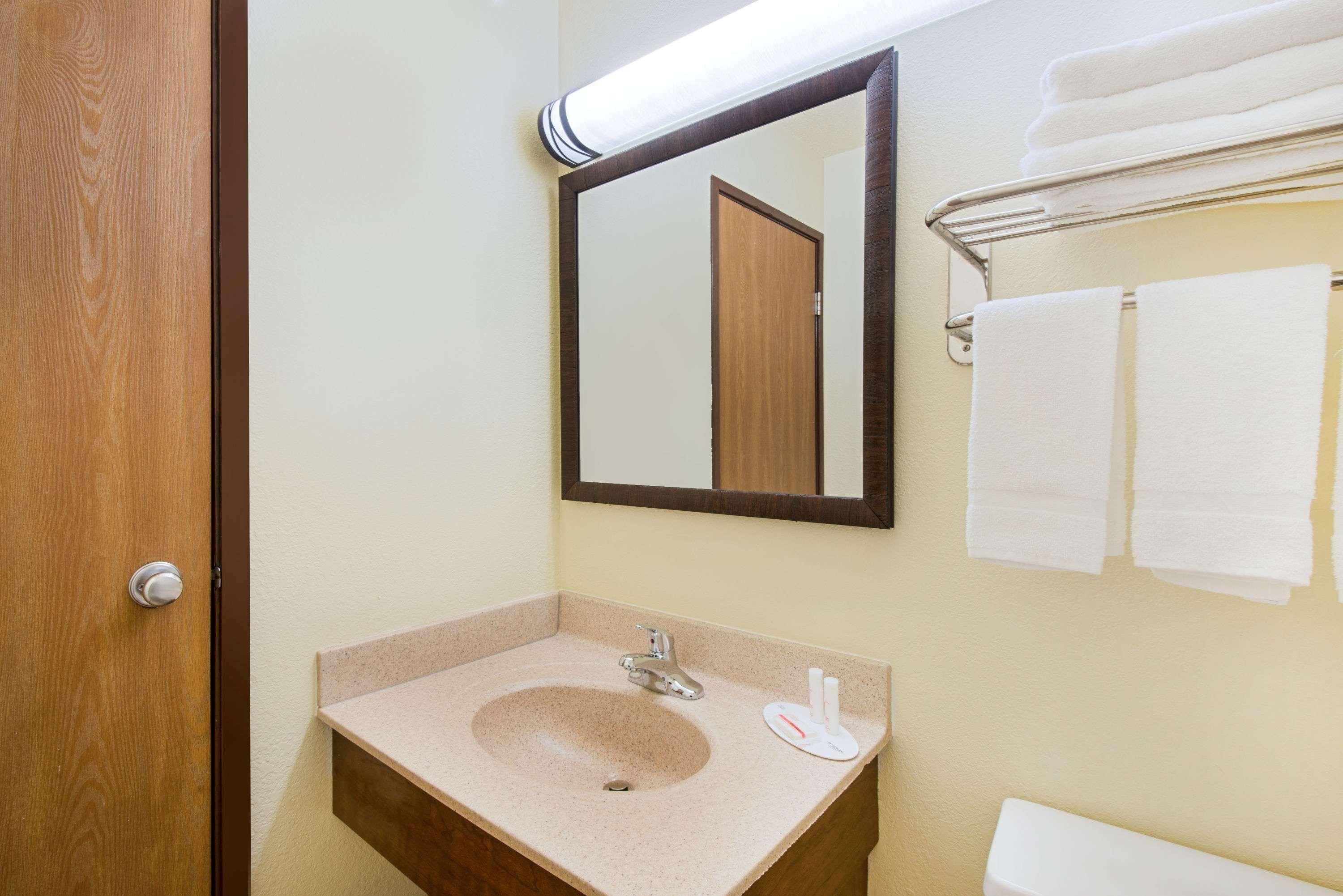 Hotel Super 8 By Wyndham Ripley Extérieur photo